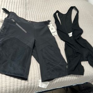 Pearl Izumi cycling enthusiast 2 piece. Small size. Brand new.